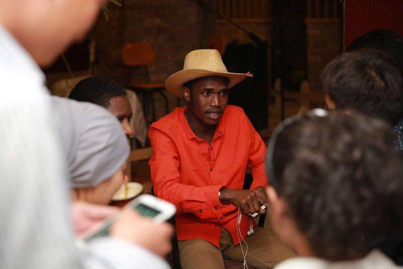 Musa mentoring students in China