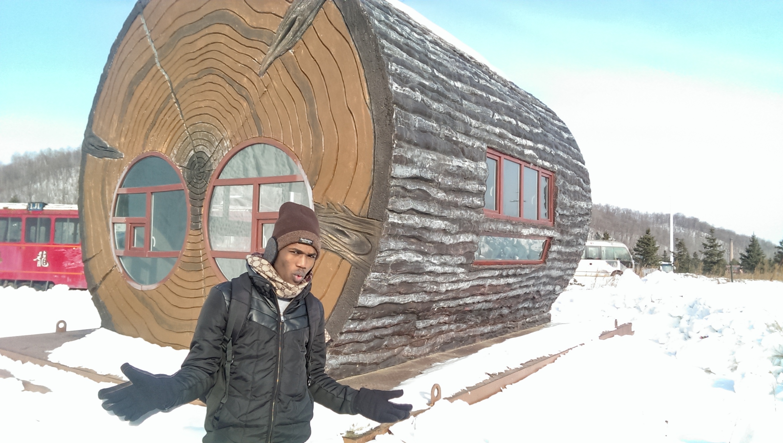 Musa on vacation in a snowy landscape